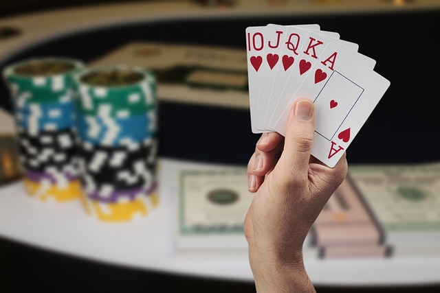 Pai gow poker fra første utdeling til ferdig hånd